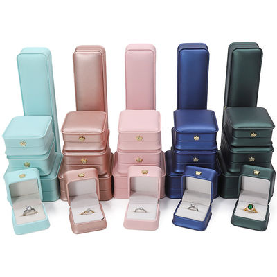 주문 주문 로고 PU 가죽 보석 상자 왕관 팔찌 Pendant 목걸이 반지 포장 online manufacture