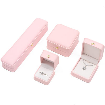10*10*5cm 핑크색 가죽 보석 상자 왕관 팔찌 펜던트와 반지 사용자 지정 로고