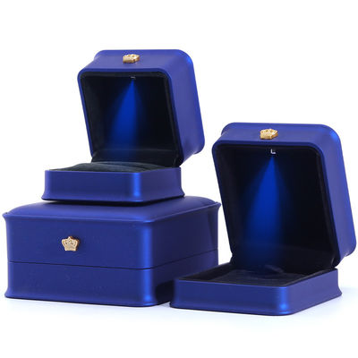 주문 LED 빛과 손으로 만든 최신 디자인의 주문 고급 왕관 보석 포장 상자 online manufacture