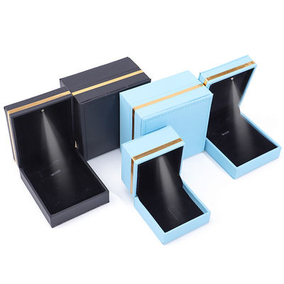 주문형 PU 가죽 LED 보석 상자 금 트림 보석 홀더 케이스 귀걸이 반지