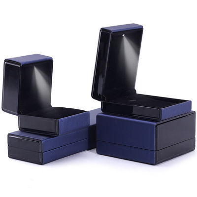주문 고객 로고 LED 빛 보석 박스 팔찌 목걸이와 반지 파란색 가죽 online manufacture