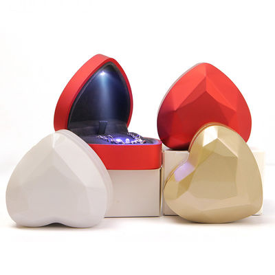 맞춤형 프리미엄 심장 모양 LED 보석 목걸이 반지 상자 포장 로고