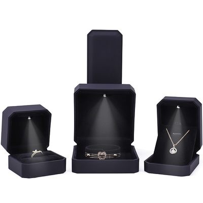 주문 가장 새로운 사용자 지정 로고 LED 보석 디스플레이 박스 반지 목걸이 팔찌와 귀걸이 online manufacture
