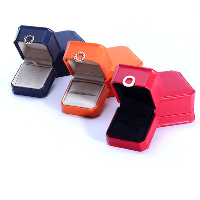11*11*5.5cm 맞춤형 컬러 링 디자인 목걸이 팔찌용 PU 가죽 보석 상자