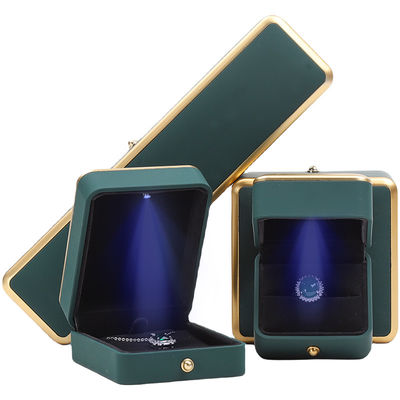 주문 OEM 직사각형 LED 보석 상자 팔찌 목걸이 귀걸이 반지 포장 에코 친화적 online manufacture