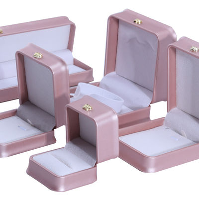 주문 럭셔리 골드 크라운 디자인 PU 가죽 보석 패키지 박스 팔찌 목걸이 반지 online manufacture