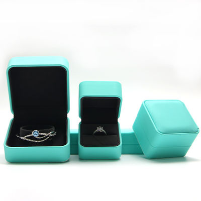 주문 맞춤형 럭셔리 PU 가죽 보석 상자 경쟁력있는 6.5 * 6cm의 포장 상자 online manufacture