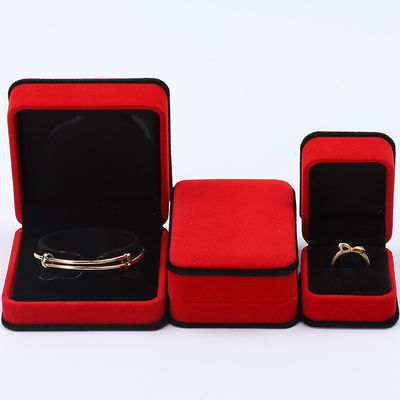 주문 손으로 만든 고귀한 벨벳 보석 상자 둥근 코너 링 케이스 귀 스터드 팔찌 Pendant online manufacture