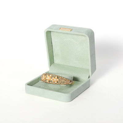 팔각형 밝은 녹색 벨벳 보석 상자